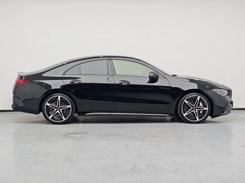 Mercedes-Benz CLA AMG — фото 9