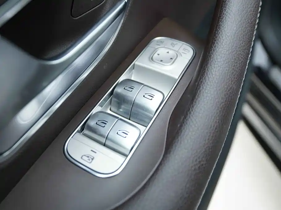 Mercedes-Benz GLE (Import) — фото 8