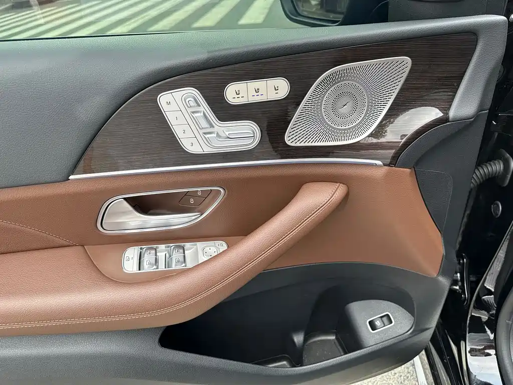 Mercedes-Benz GLE (Import) — фото 9