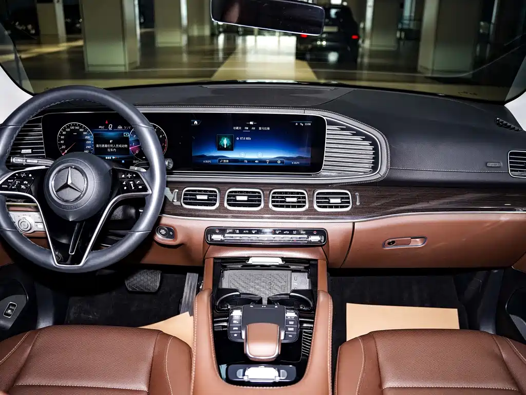 Mercedes-Benz GLE (Import) — фото 31