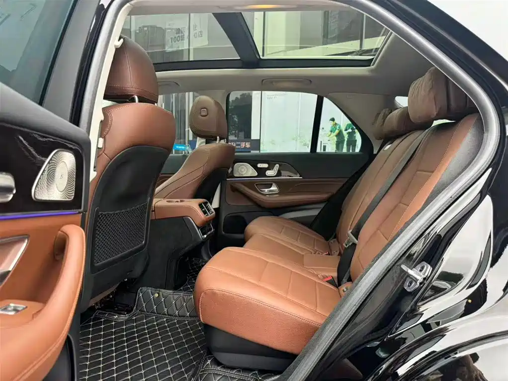Mercedes-Benz GLE (Import) — фото 14