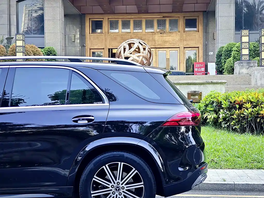 Mercedes-Benz GLE (Import) — фото 31