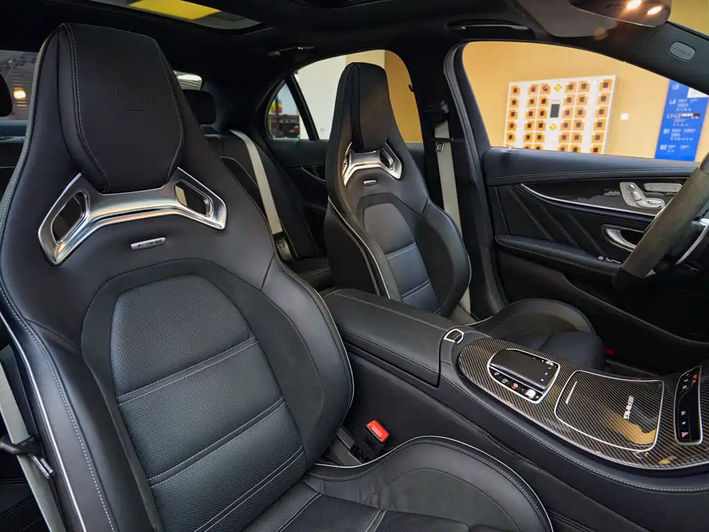 Mercedes-Benz E-Class AMG — фото 18