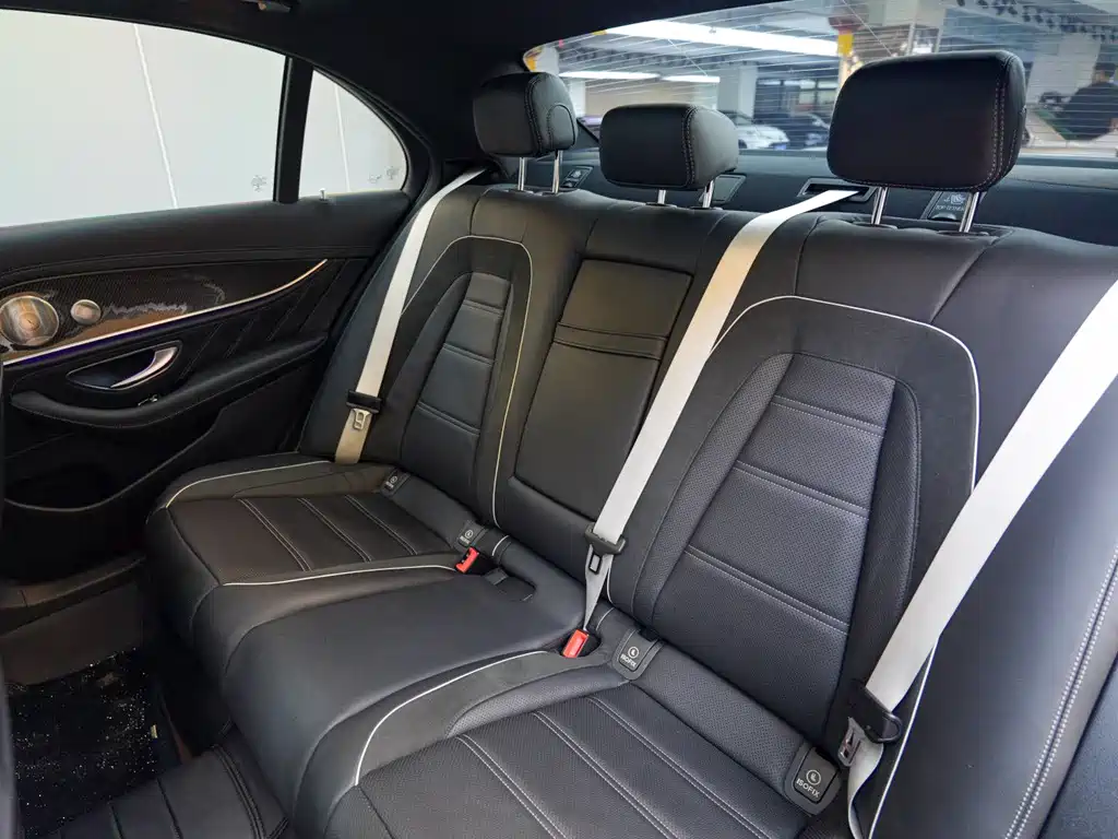 Mercedes-Benz E-Class AMG — фото 23