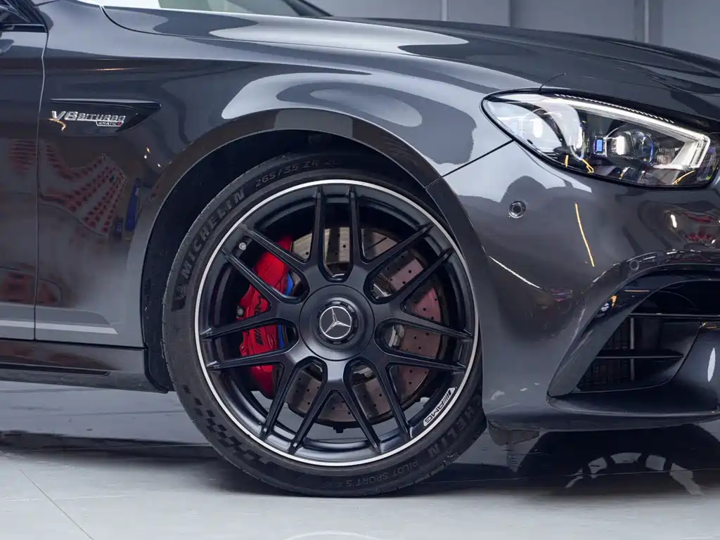 Mercedes-Benz E-Class AMG — фото 4