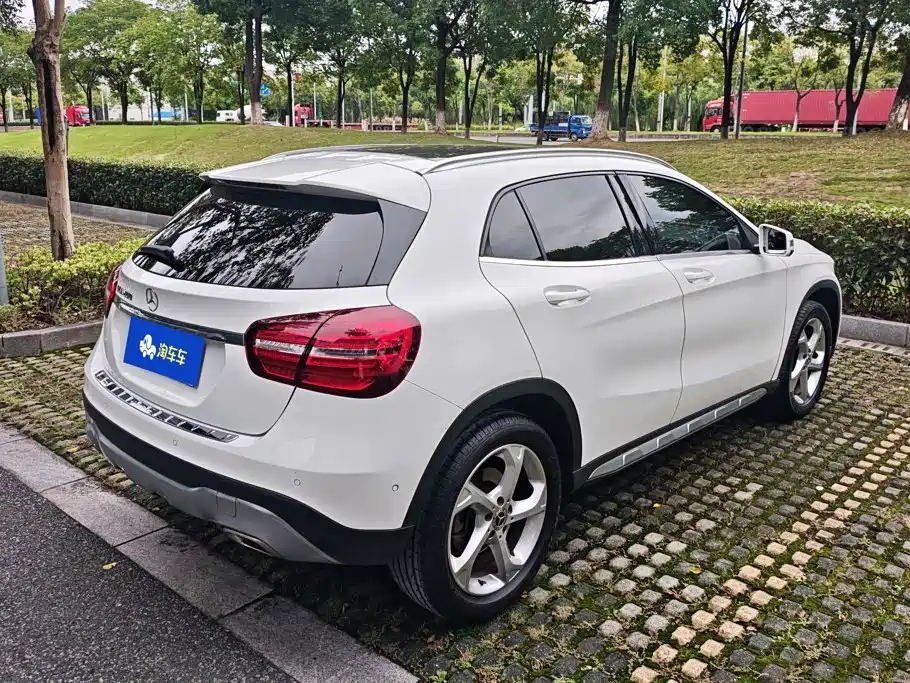 Mercedes-Benz GLA — фото 3