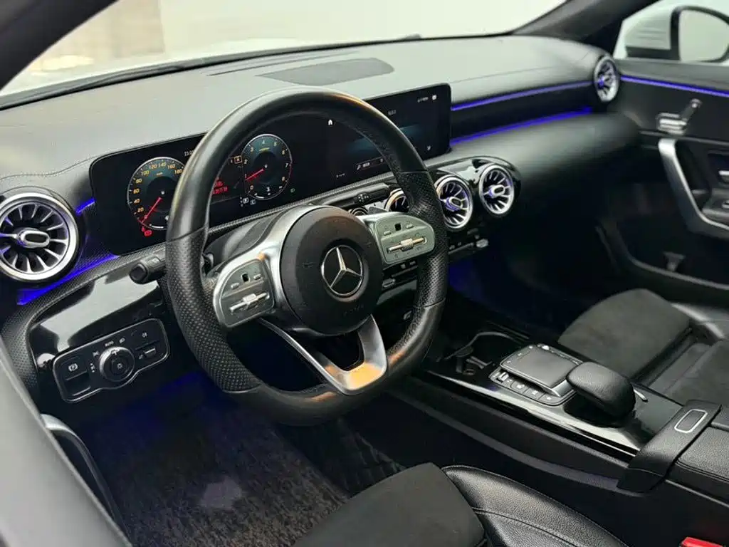 Mercedes-Benz A-Class — фото 4