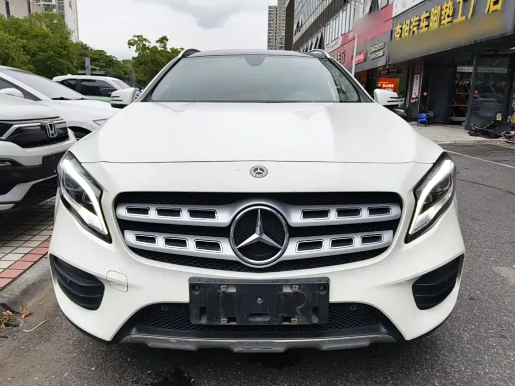 Mercedes-Benz GLA — фото 3