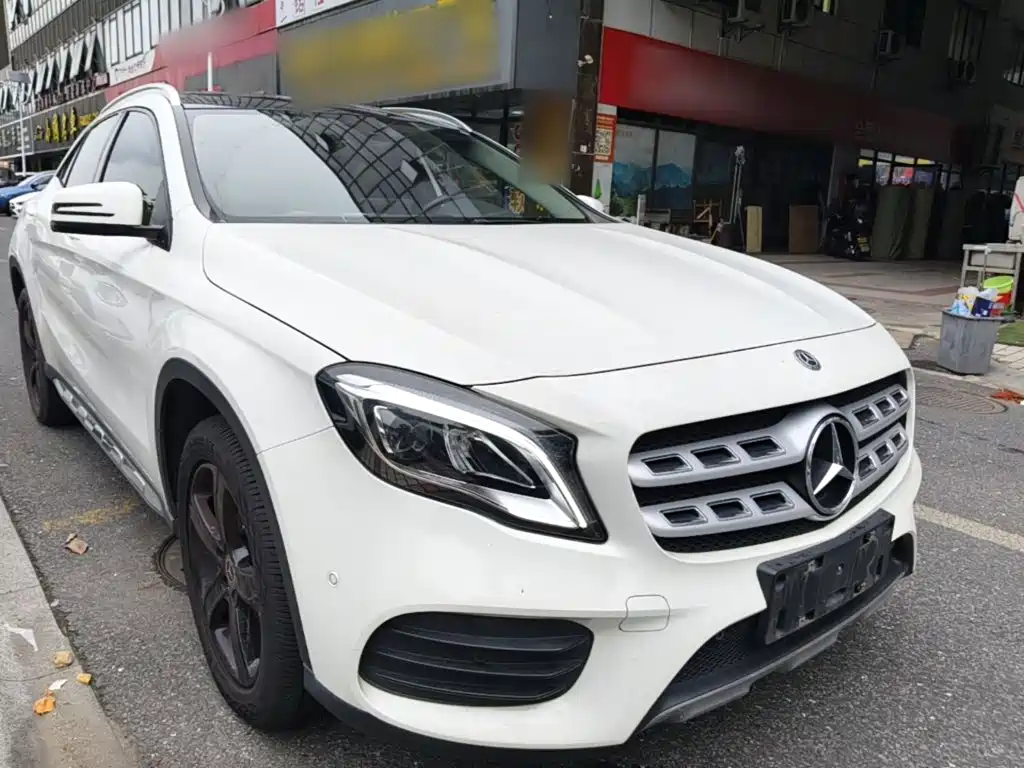 Mercedes-Benz GLA — фото 4