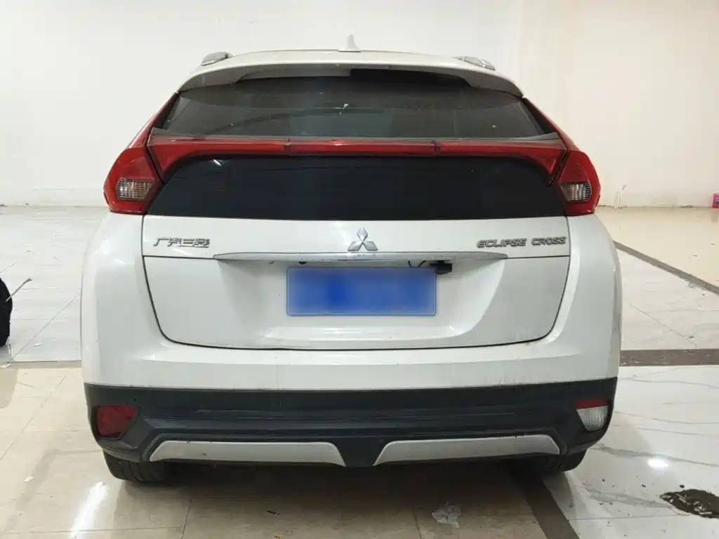 Mitsubishi Eclipse Cross — фото 6