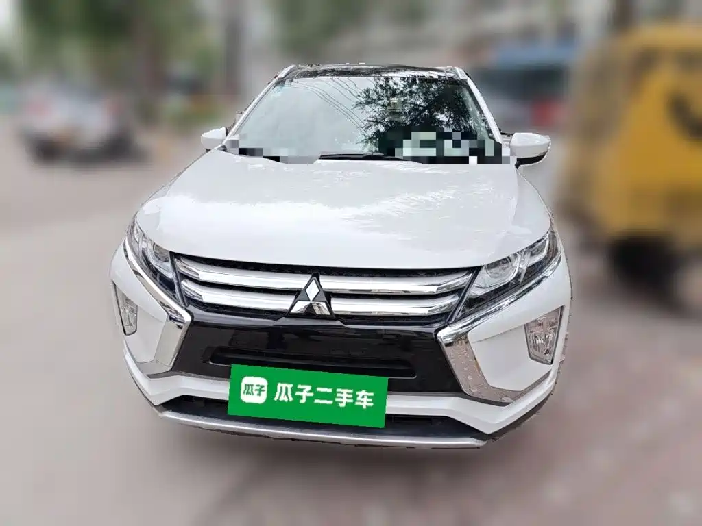 Mitsubishi Eclipse Cross — фото 23
