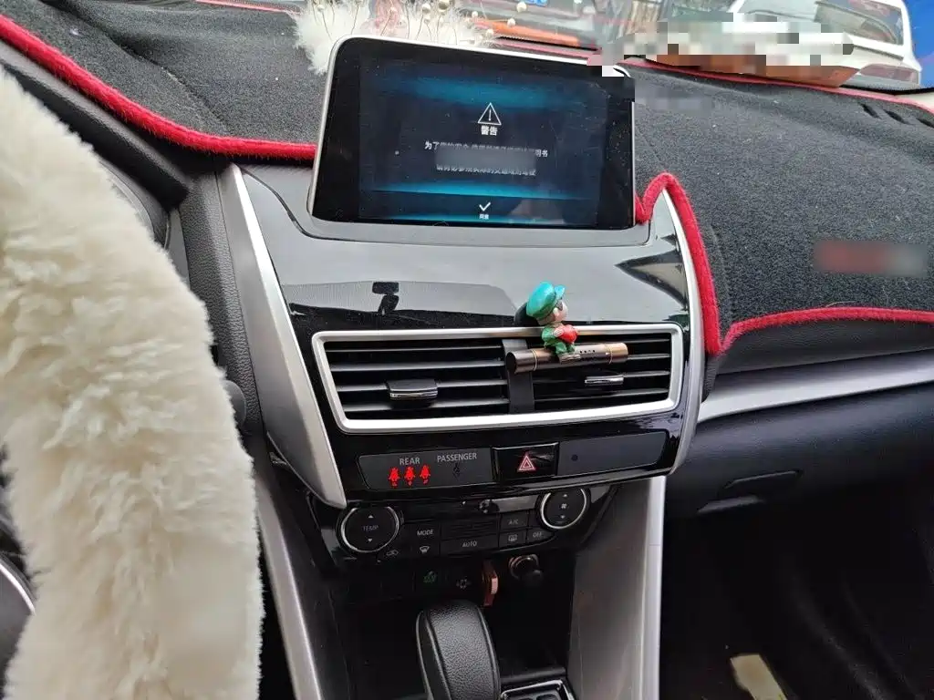 Mitsubishi Eclipse Cross — фото 6