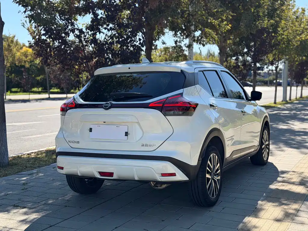 Nissan Kicks — фото 23