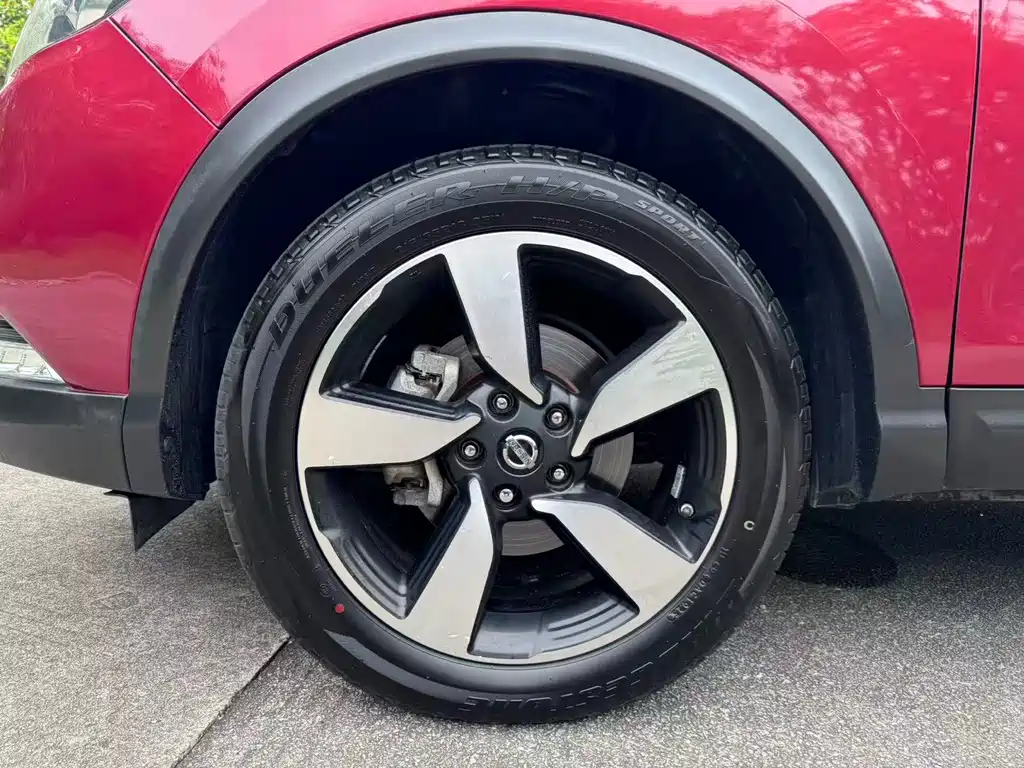 Nissan Qashqai — фото 5
