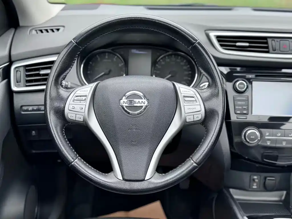 Nissan Qashqai — фото 9