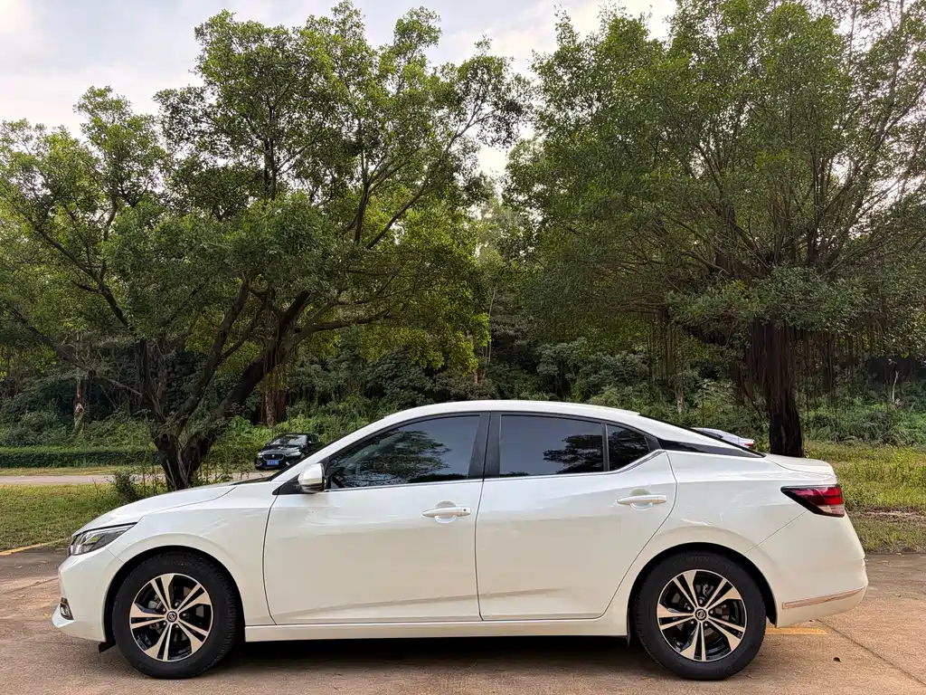 Nissan Sylphy — фото 4