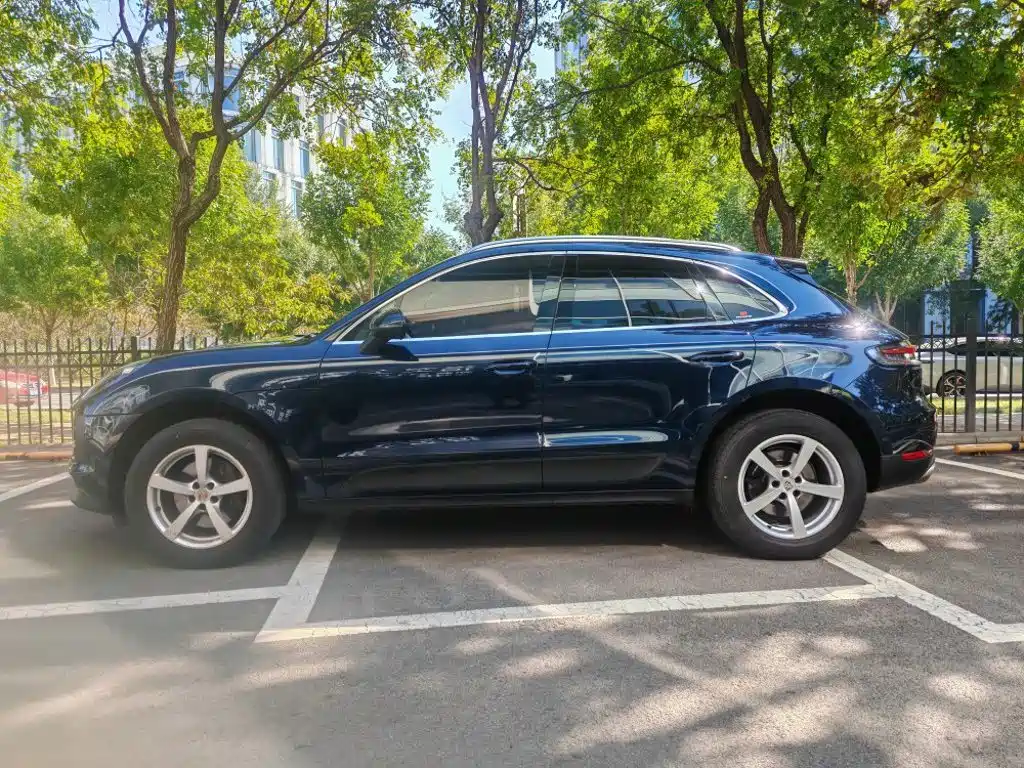 Porsche Macan — фото 11