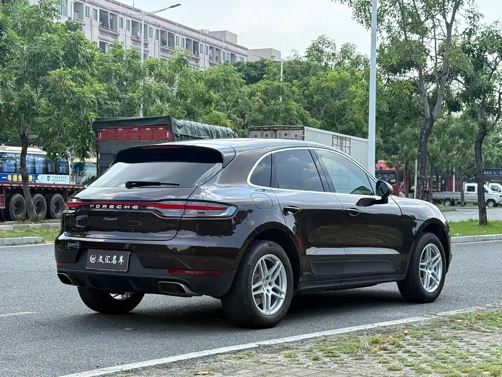 Porsche Macan — фото 9
