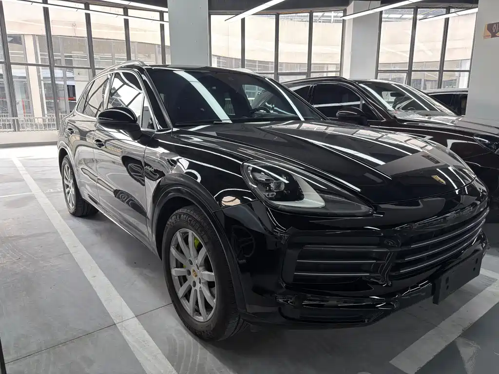 Porsche Cayenne Hybrid — фото 3