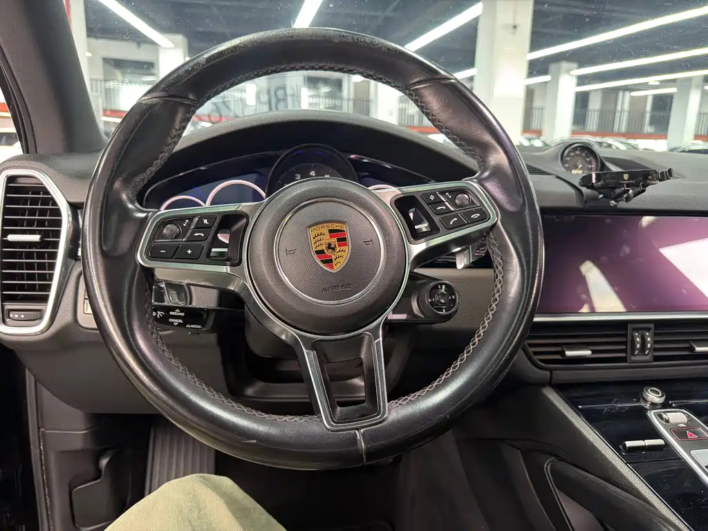 Porsche Cayenne Hybrid — фото 4