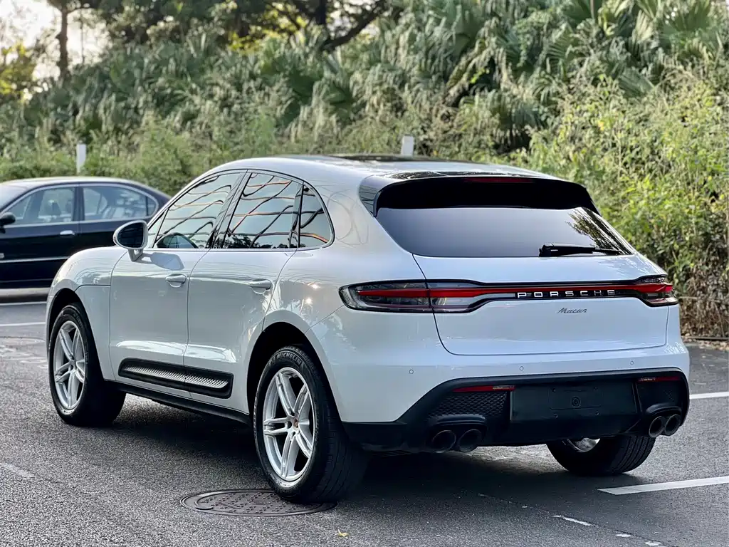 Porsche Macan — фото 13