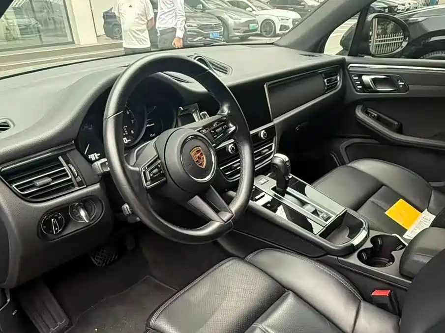 Porsche Macan — фото 4