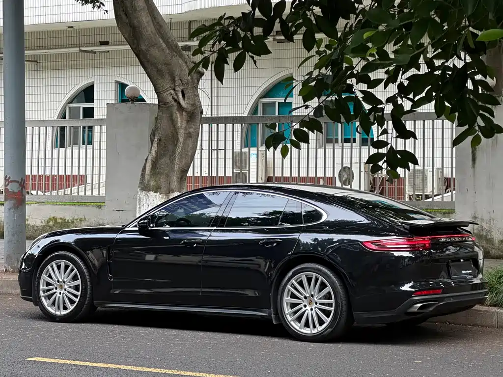 Porsche Panamera — фото 6