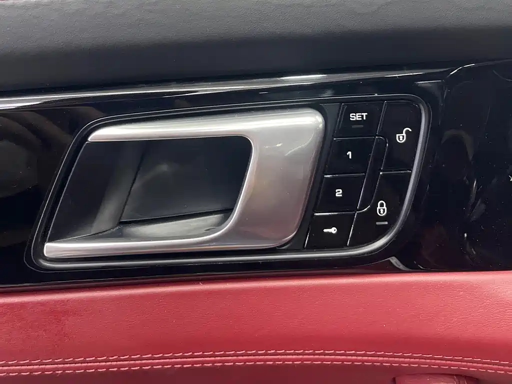 Porsche Panamera — фото 11