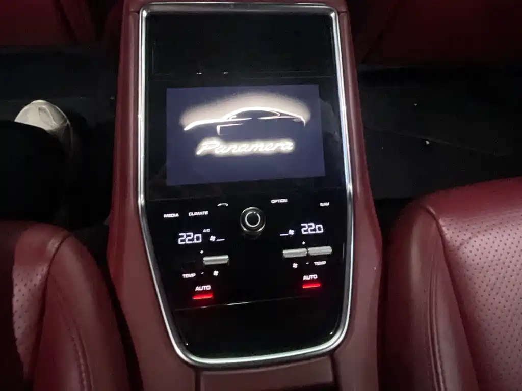 Porsche Panamera — фото 13