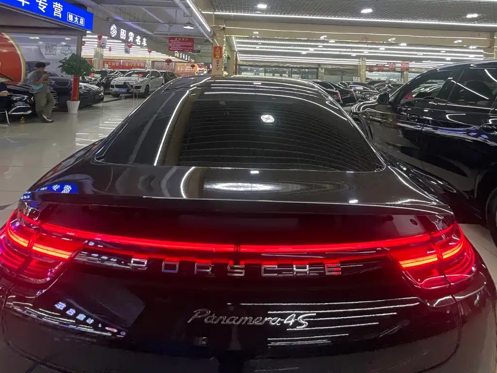 Porsche Panamera — фото 15