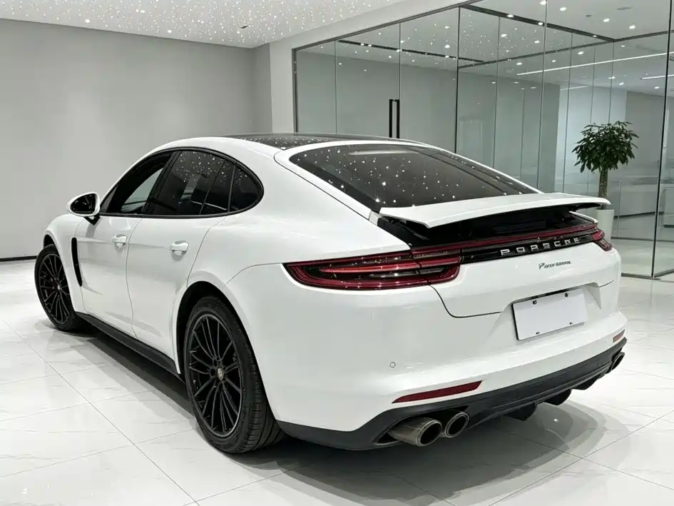 Porsche Panamera — фото 5