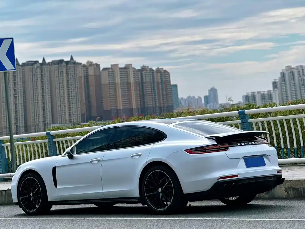 Porsche Panamera — фото 5