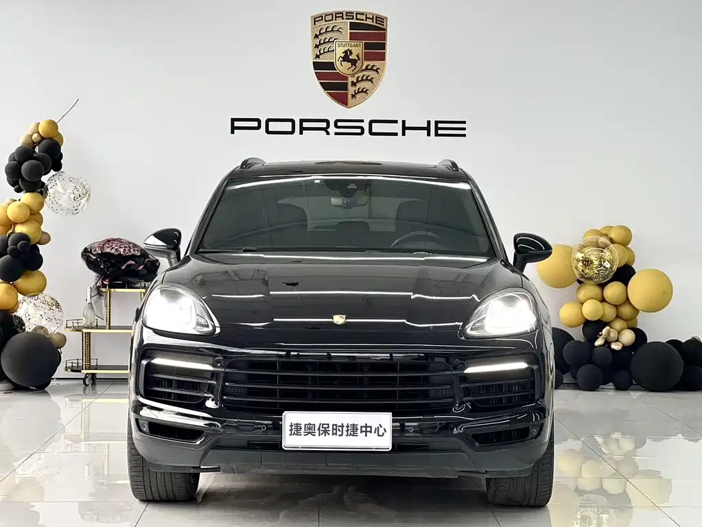 Porsche Cayenne — фото 2