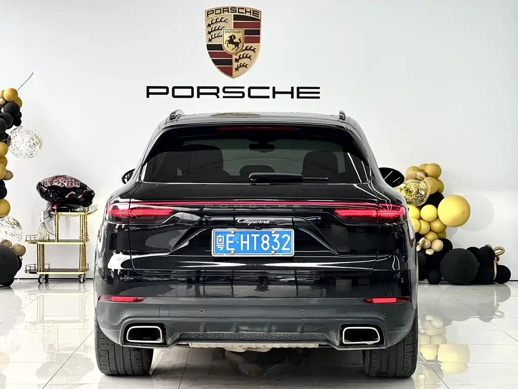 Porsche Cayenne — фото 14