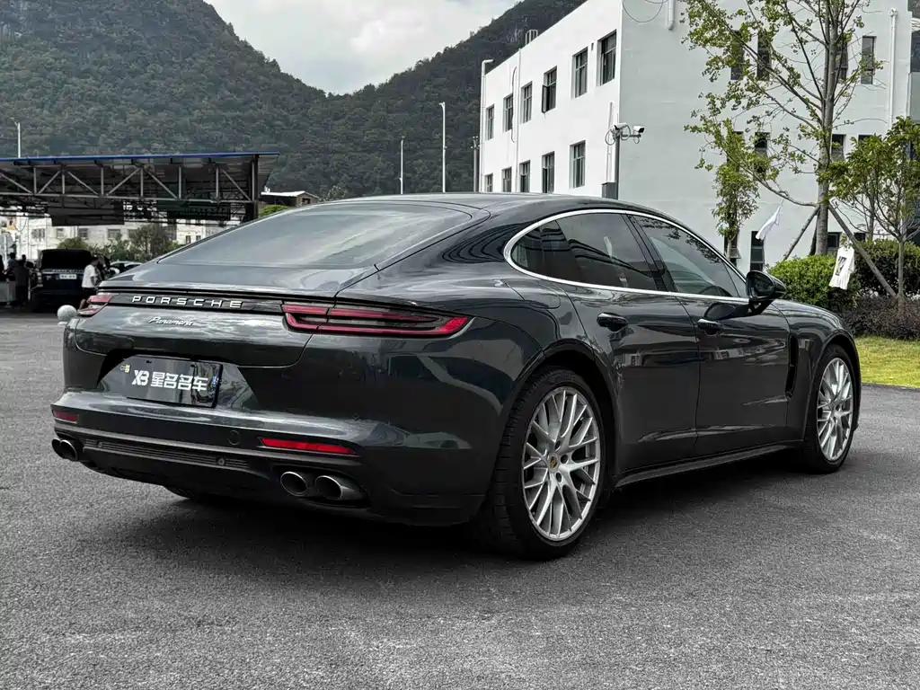 Porsche Panamera — фото 13
