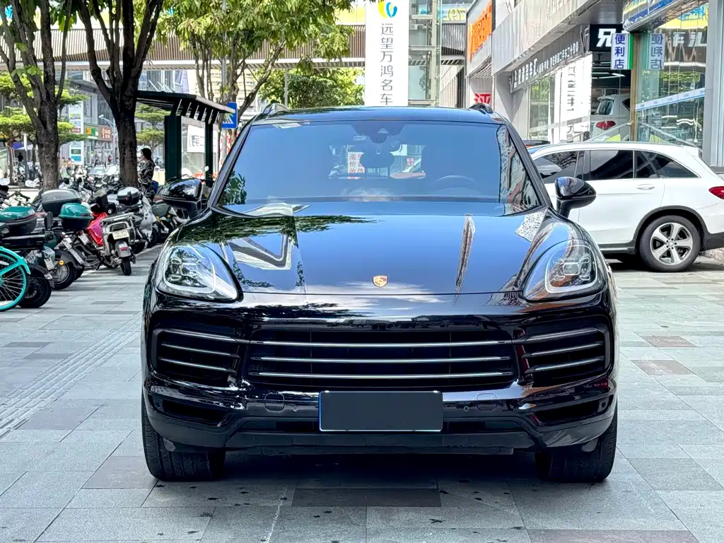 Porsche Cayenne — фото 2