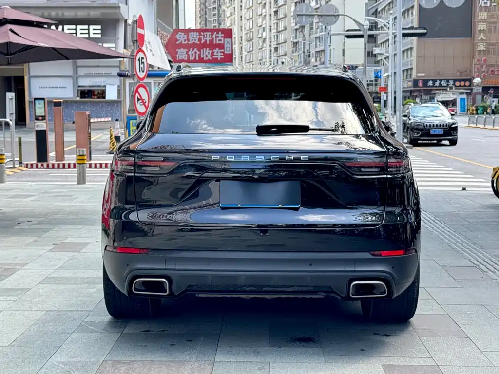 Porsche Cayenne — фото 8