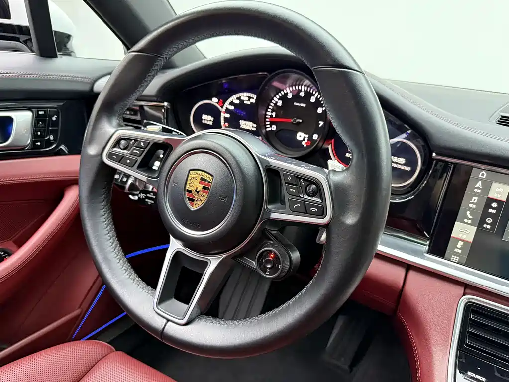 Porsche Panamera — фото 10