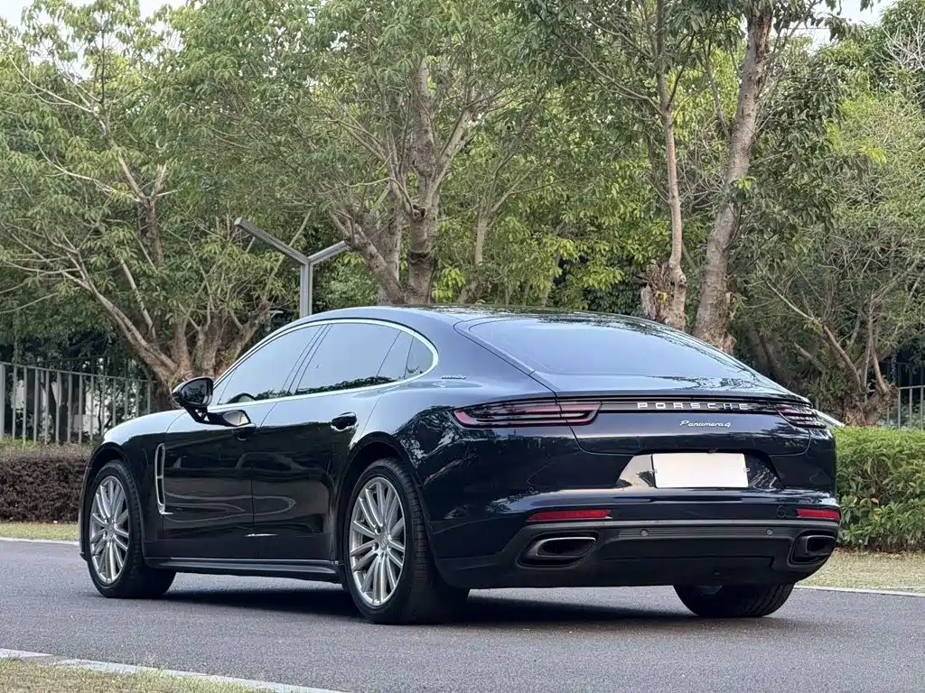 Porsche Panamera — фото 4