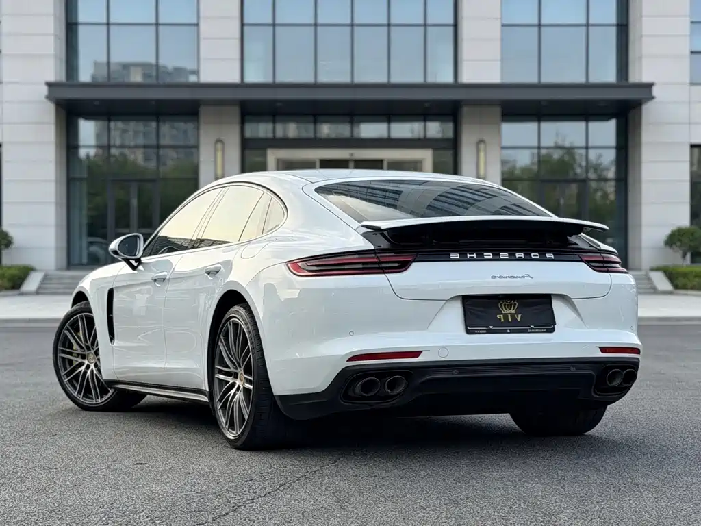 Porsche Panamera — фото 9