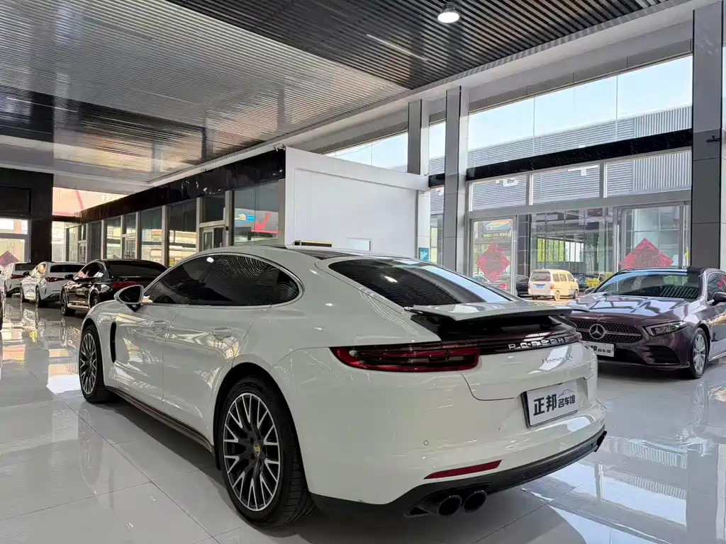 Porsche Panamera — фото 5