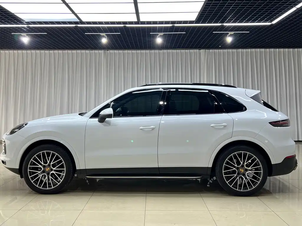 Porsche Cayenne — фото 3