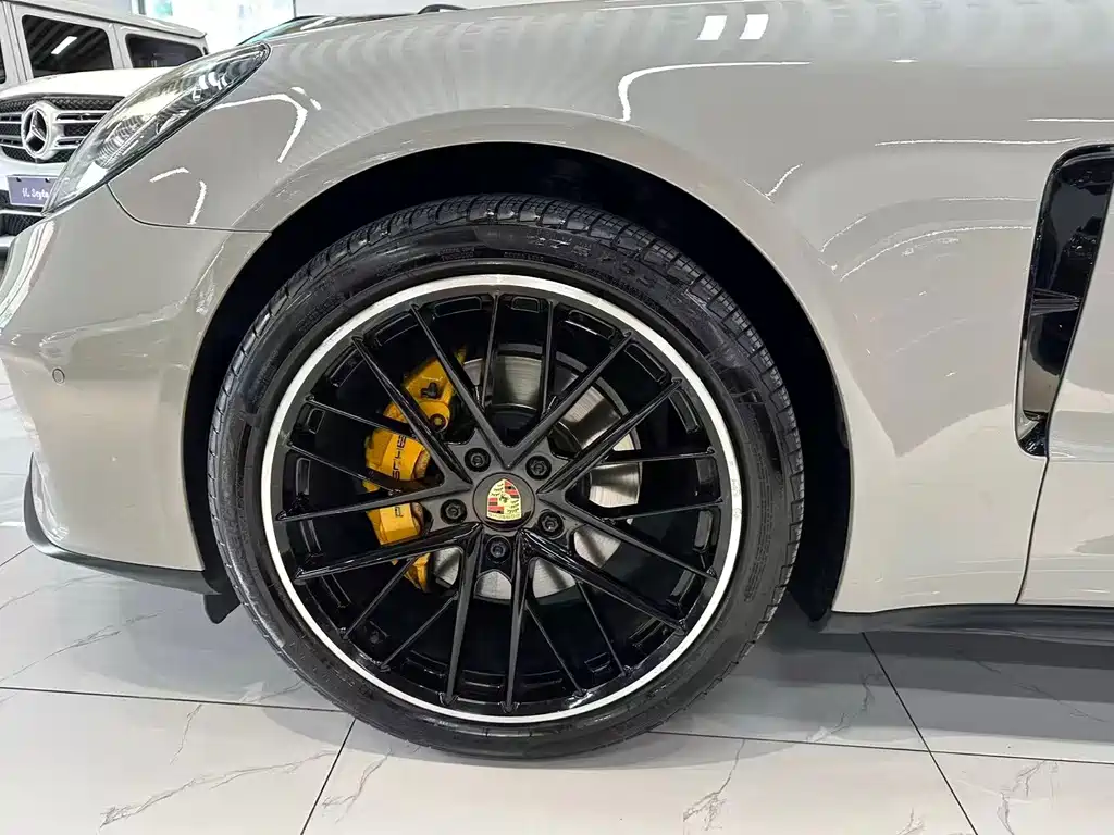 Porsche Panamera — фото 6
