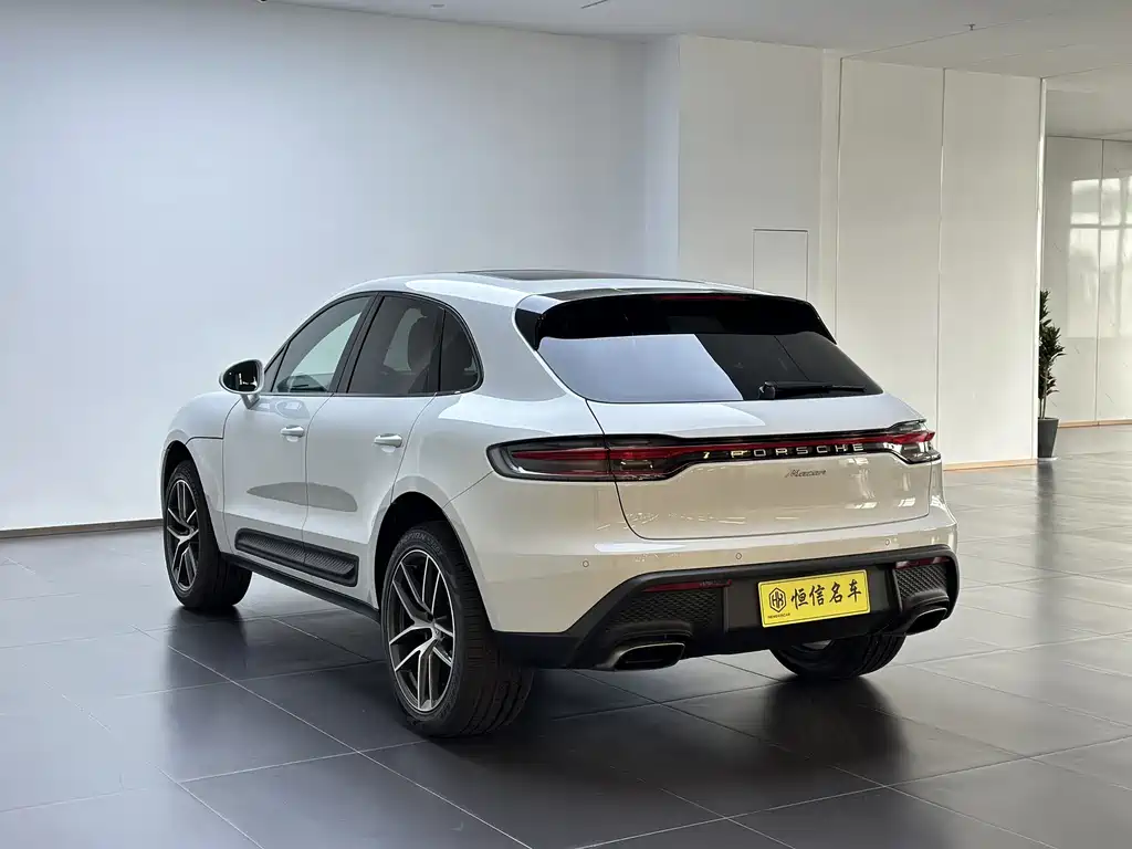 Porsche Macan — фото 5