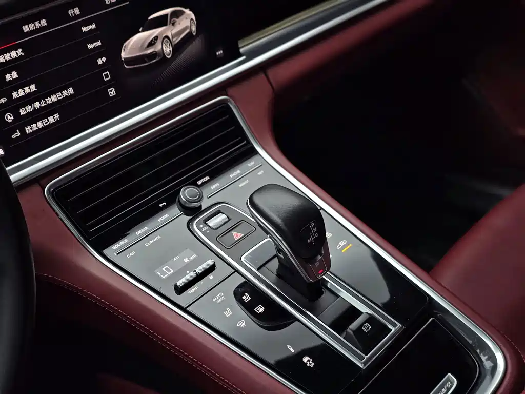 Porsche Panamera — фото 11