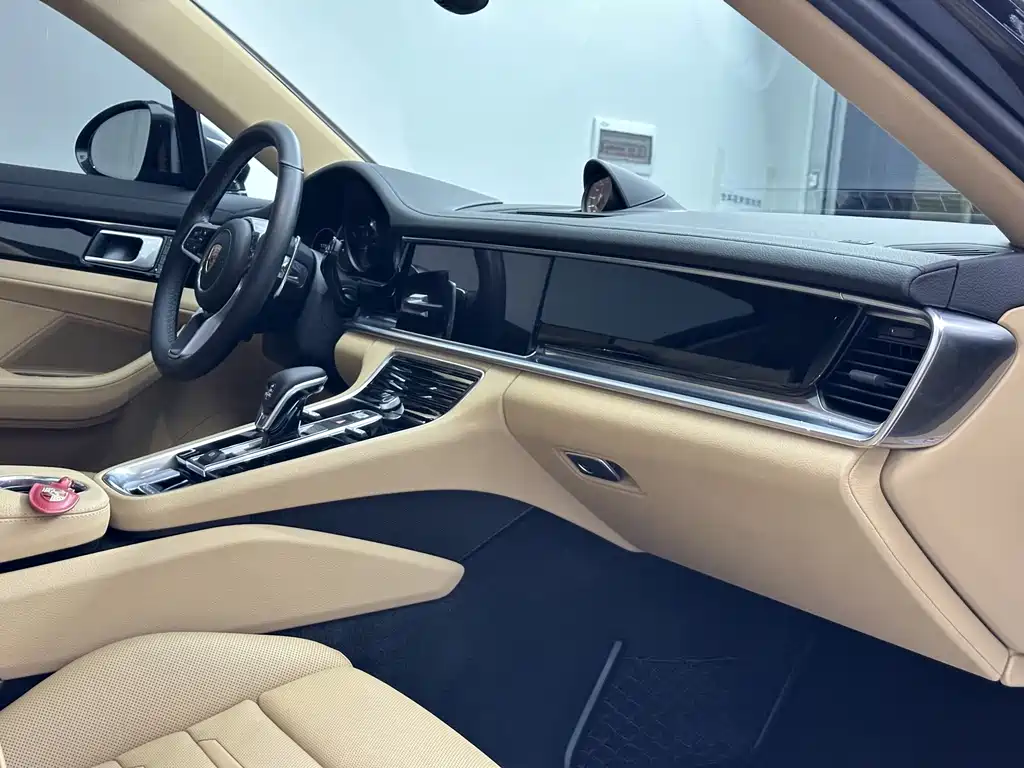 Porsche Panamera — фото 15