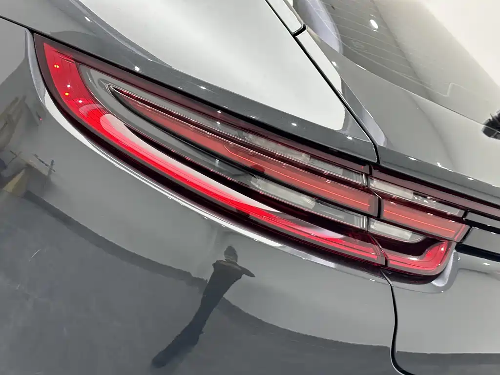Porsche Panamera — фото 19