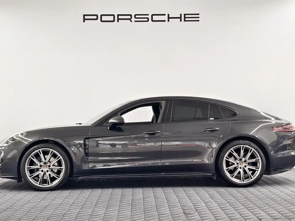 Porsche Panamera — фото 6