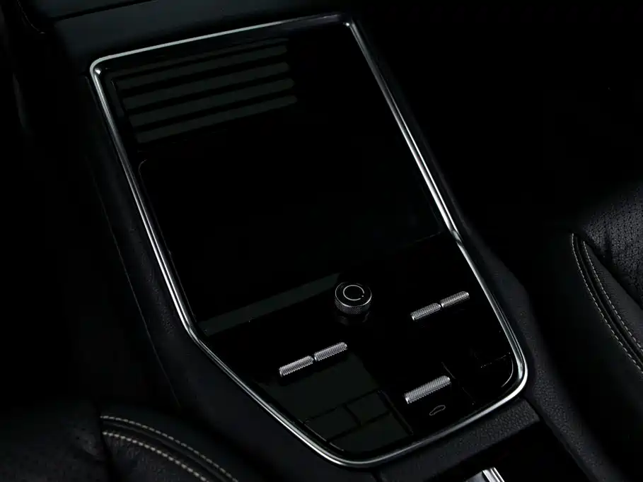 Porsche Panamera — фото 18