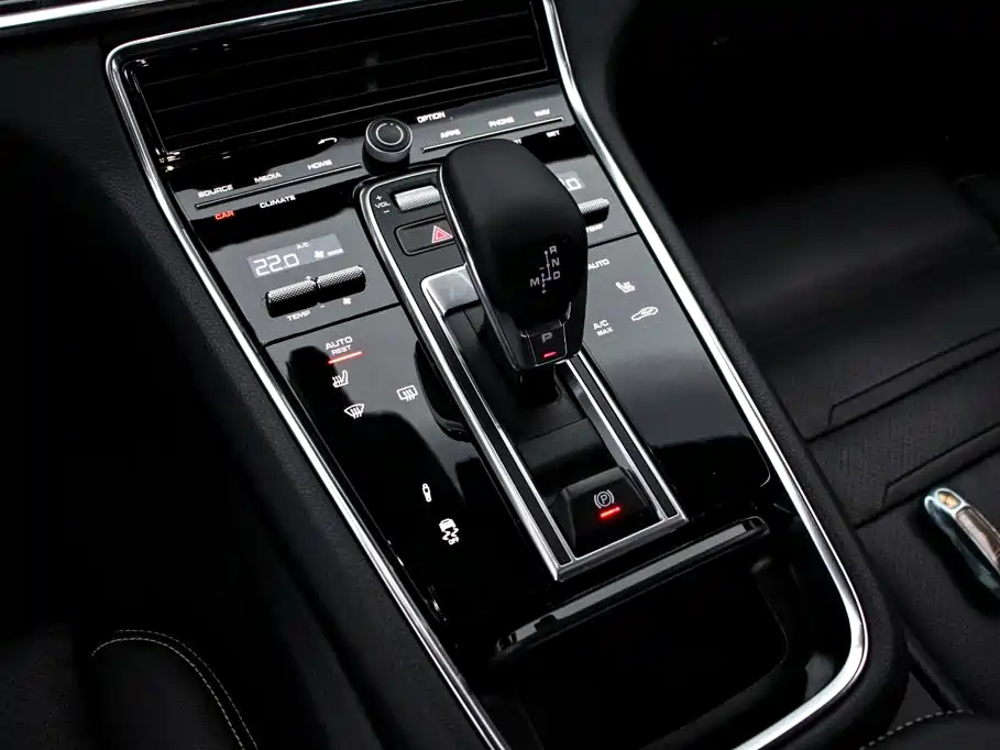 Porsche Panamera — фото 10
